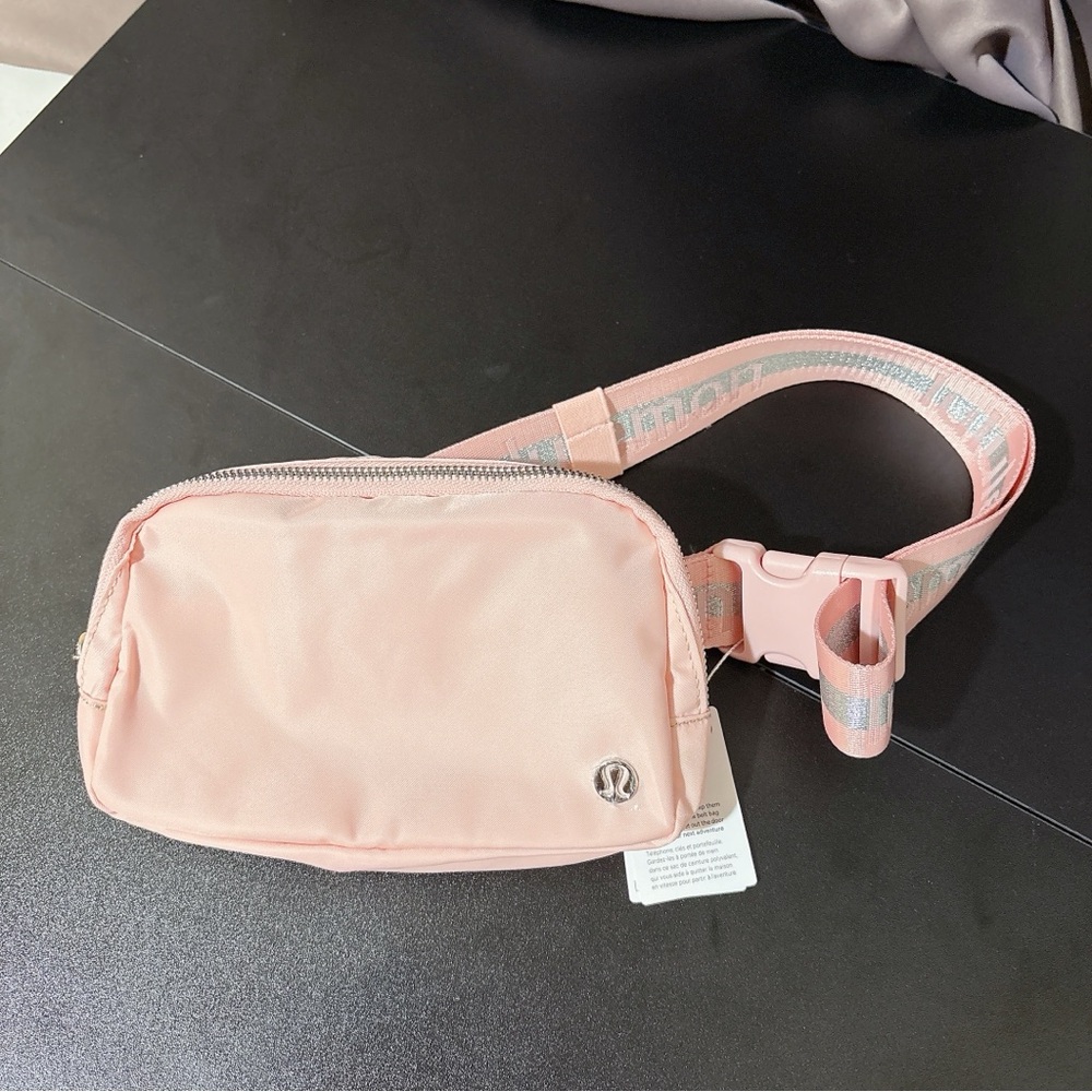 Lululemon Everywhere Belt Bag Pink Mist